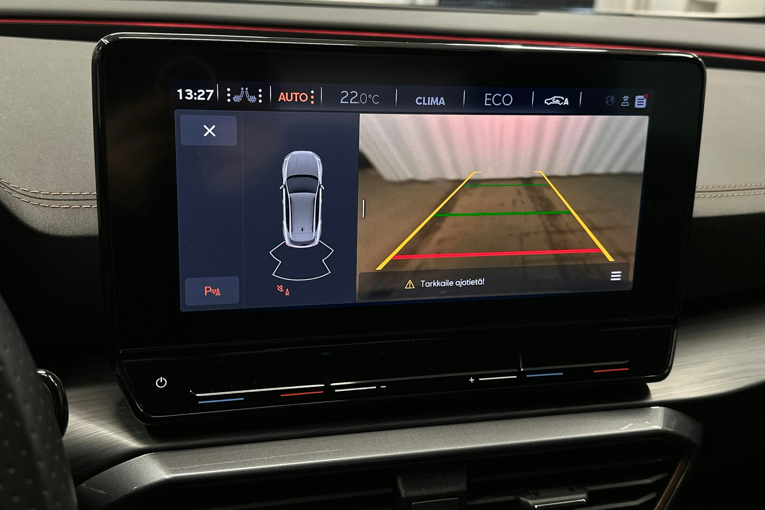 valkoinen CUPRA Formentor 2023 kuva 29.