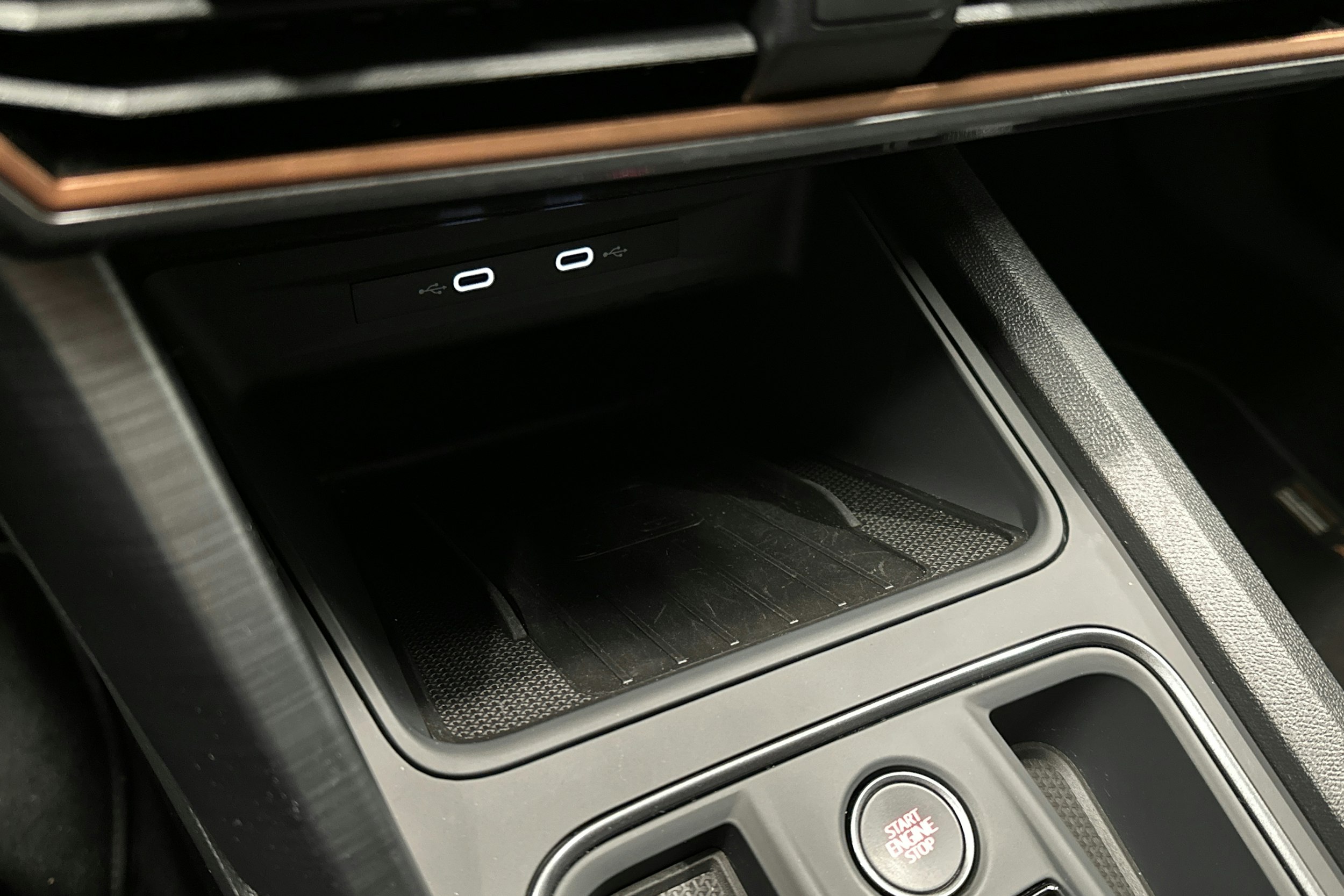 valkoinen CUPRA Formentor 2023 kuva 31.