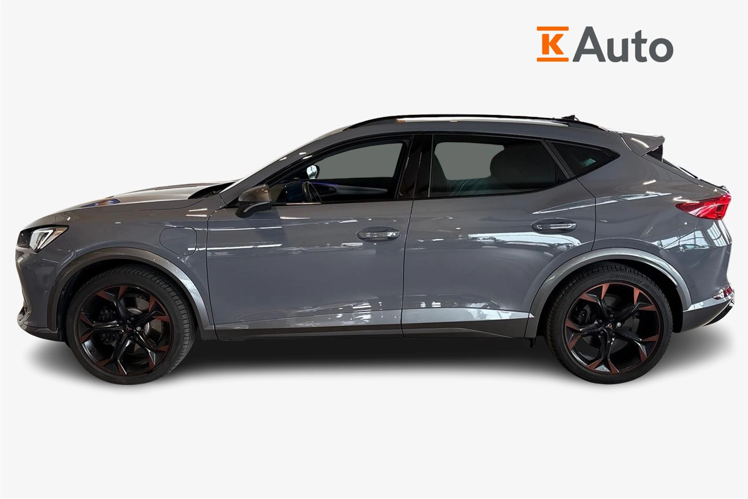 harmaa CUPRA Formentor 2023 kuva 7.