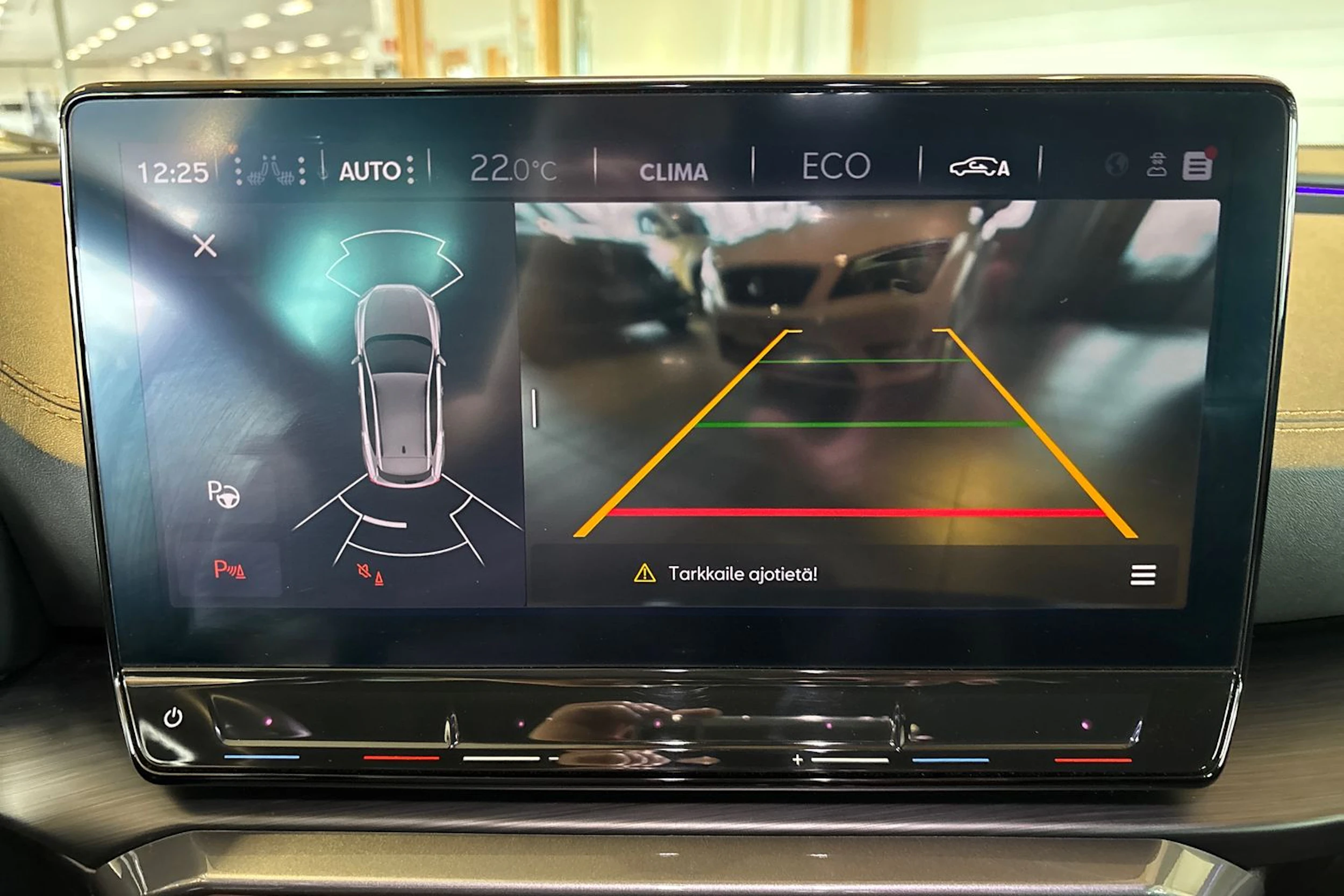 harmaa CUPRA Formentor 2023 kuva 18.