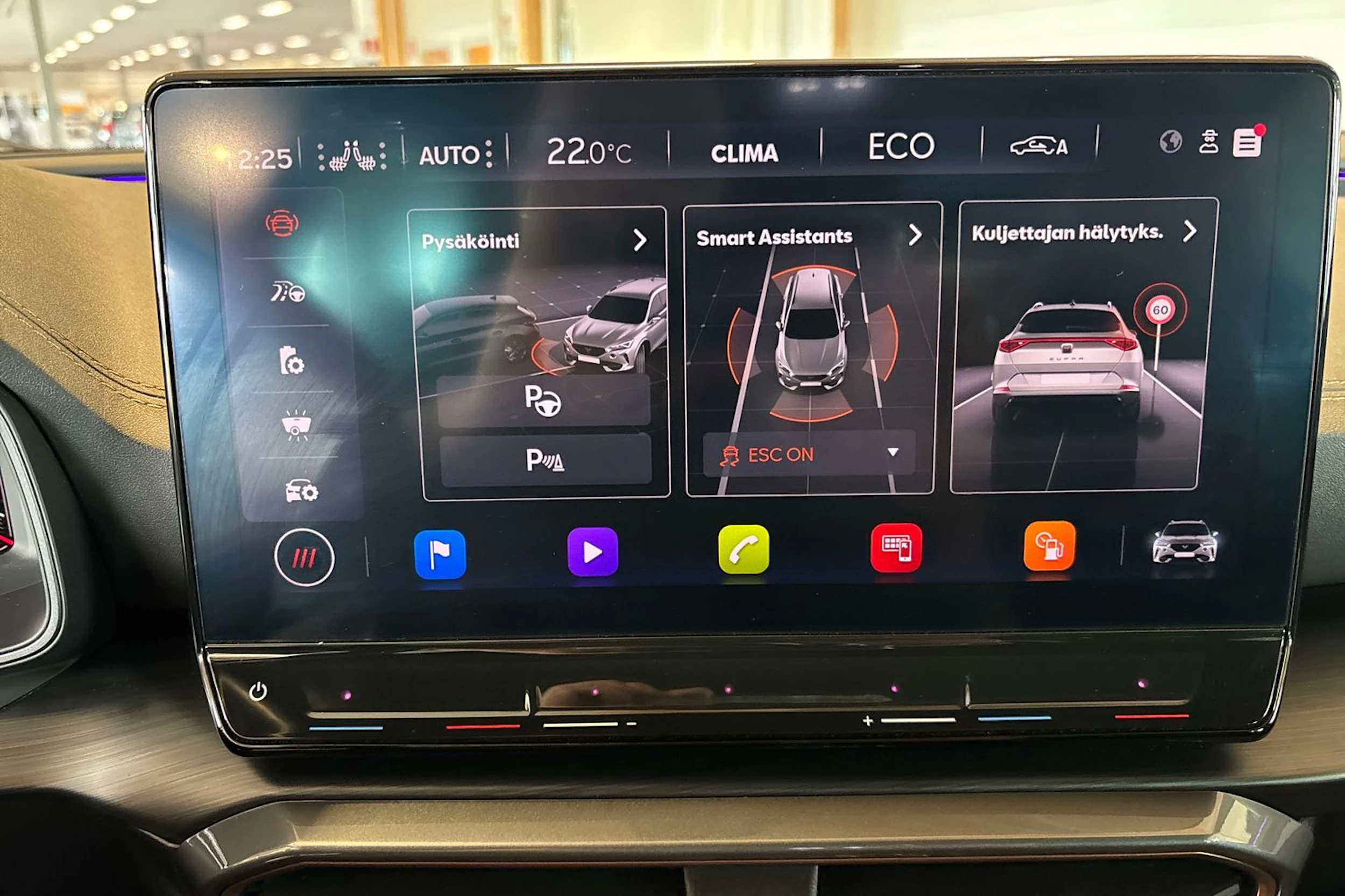 harmaa CUPRA Formentor 2023 kuva 20.