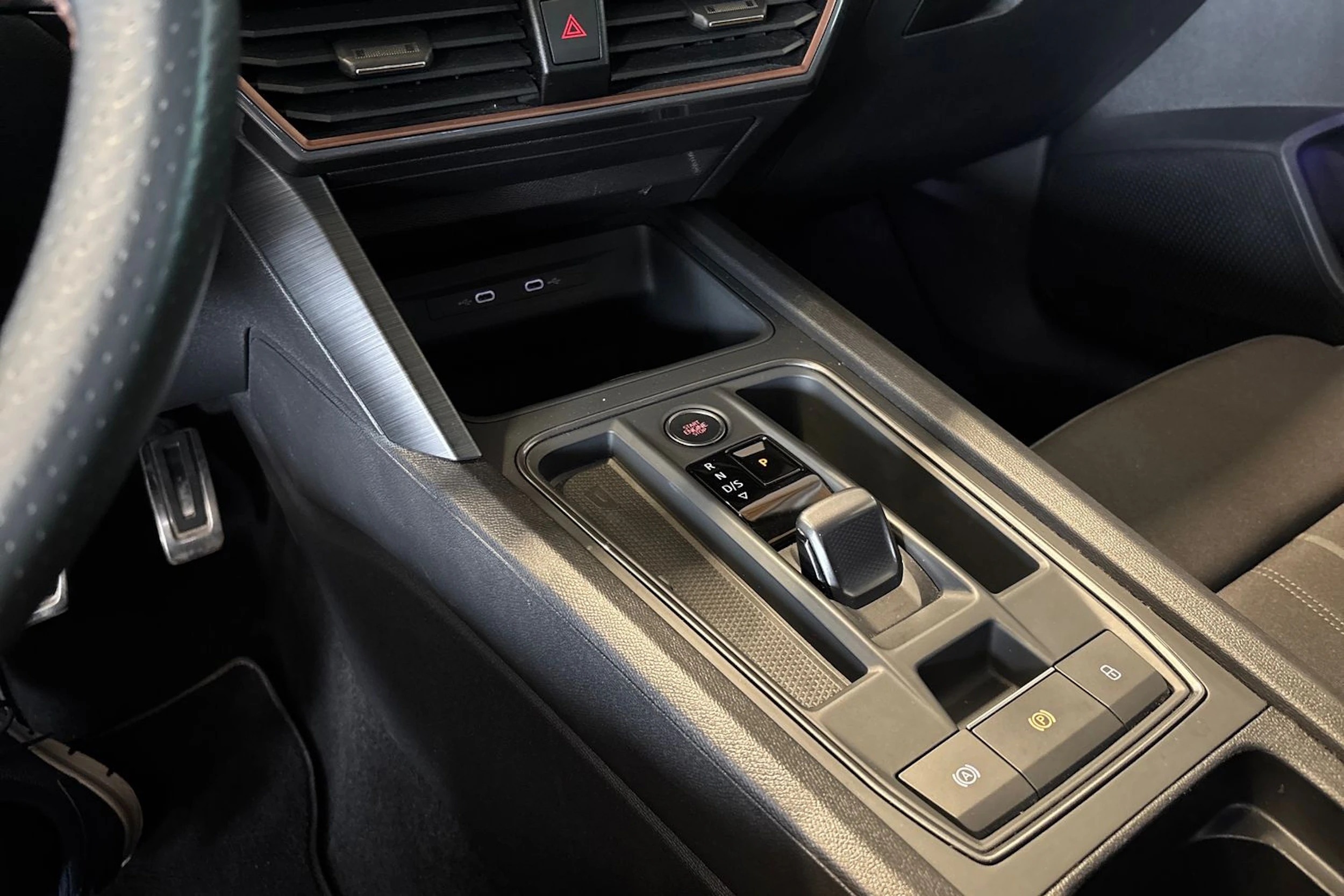 harmaa CUPRA Formentor 2023 kuva 21.