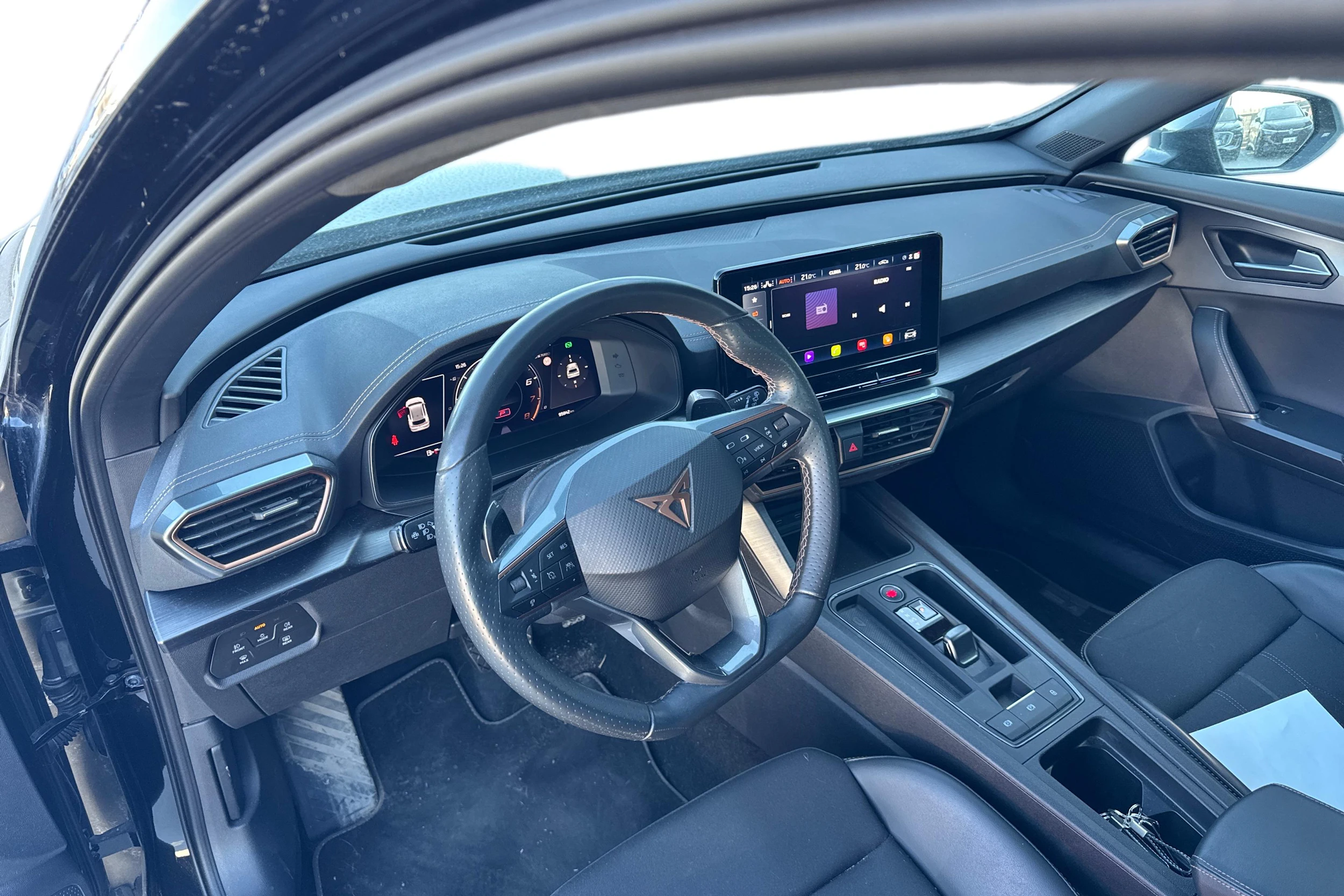 Musta CUPRA Formentor 2023 kuva 3.