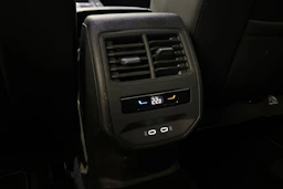 musta CUPRA Formentor 2023 kuva 18.