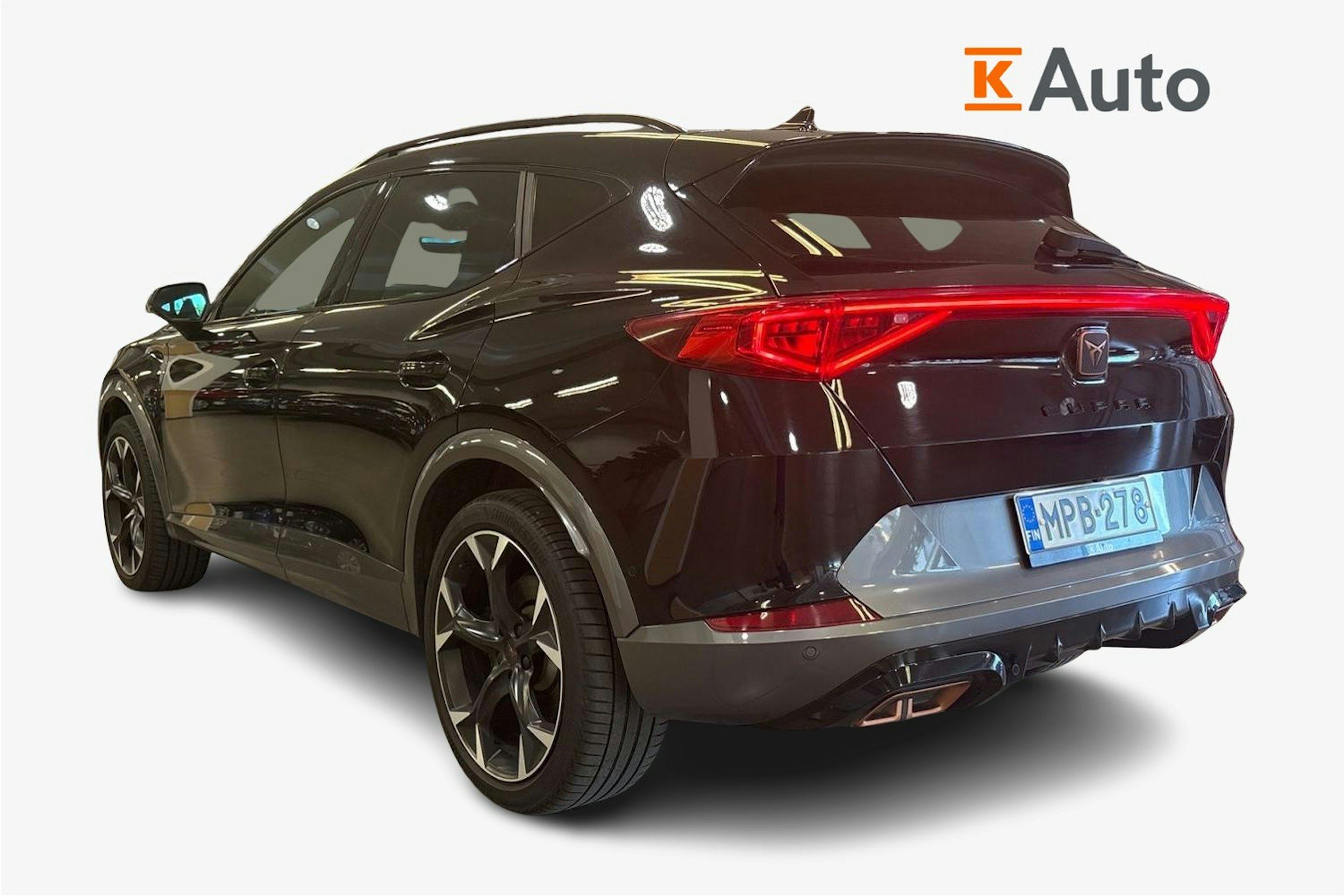 musta CUPRA Formentor 2023 kuva 2.