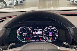 valkoinen CUPRA Formentor 2023 kuva 15.