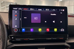 valkoinen CUPRA Formentor 2023 kuva 16.