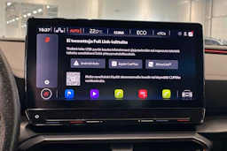valkoinen CUPRA Formentor 2023 kuva 18.