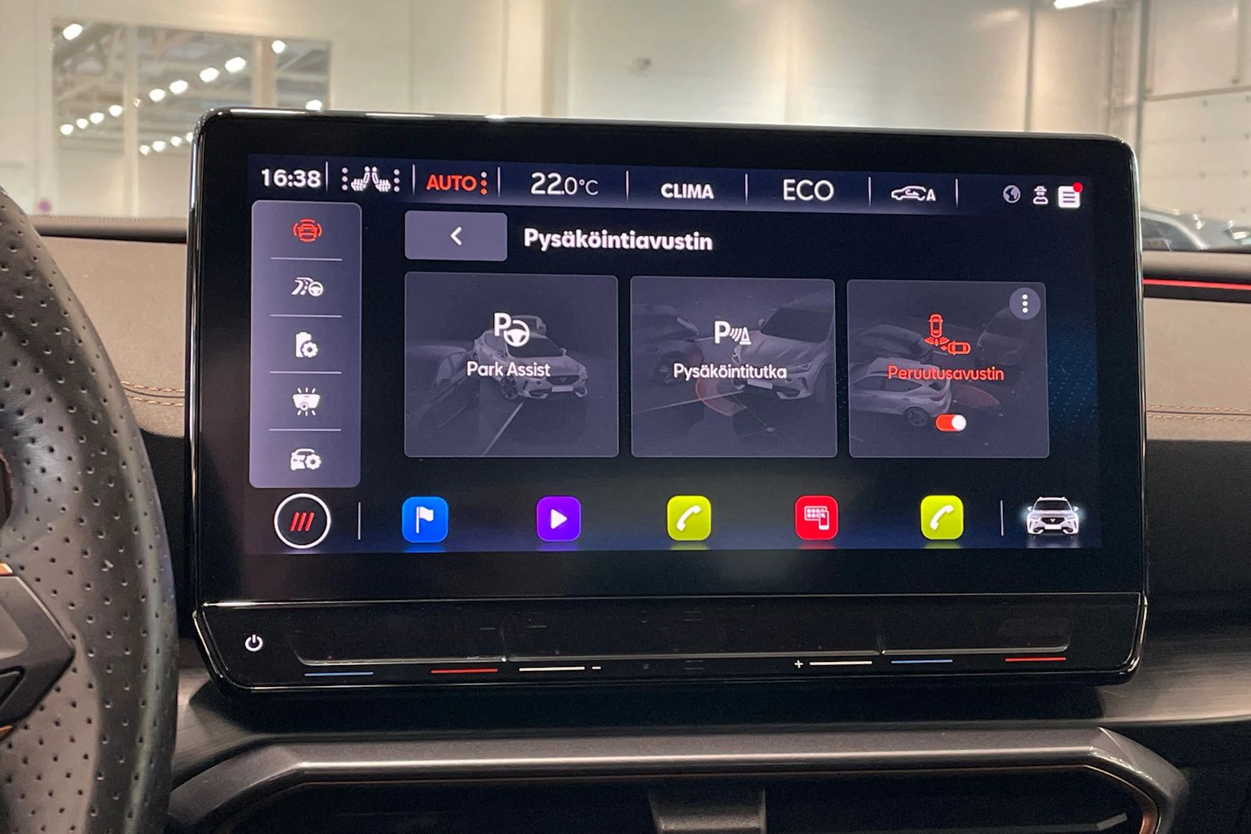 valkoinen CUPRA Formentor 2023 kuva 19.