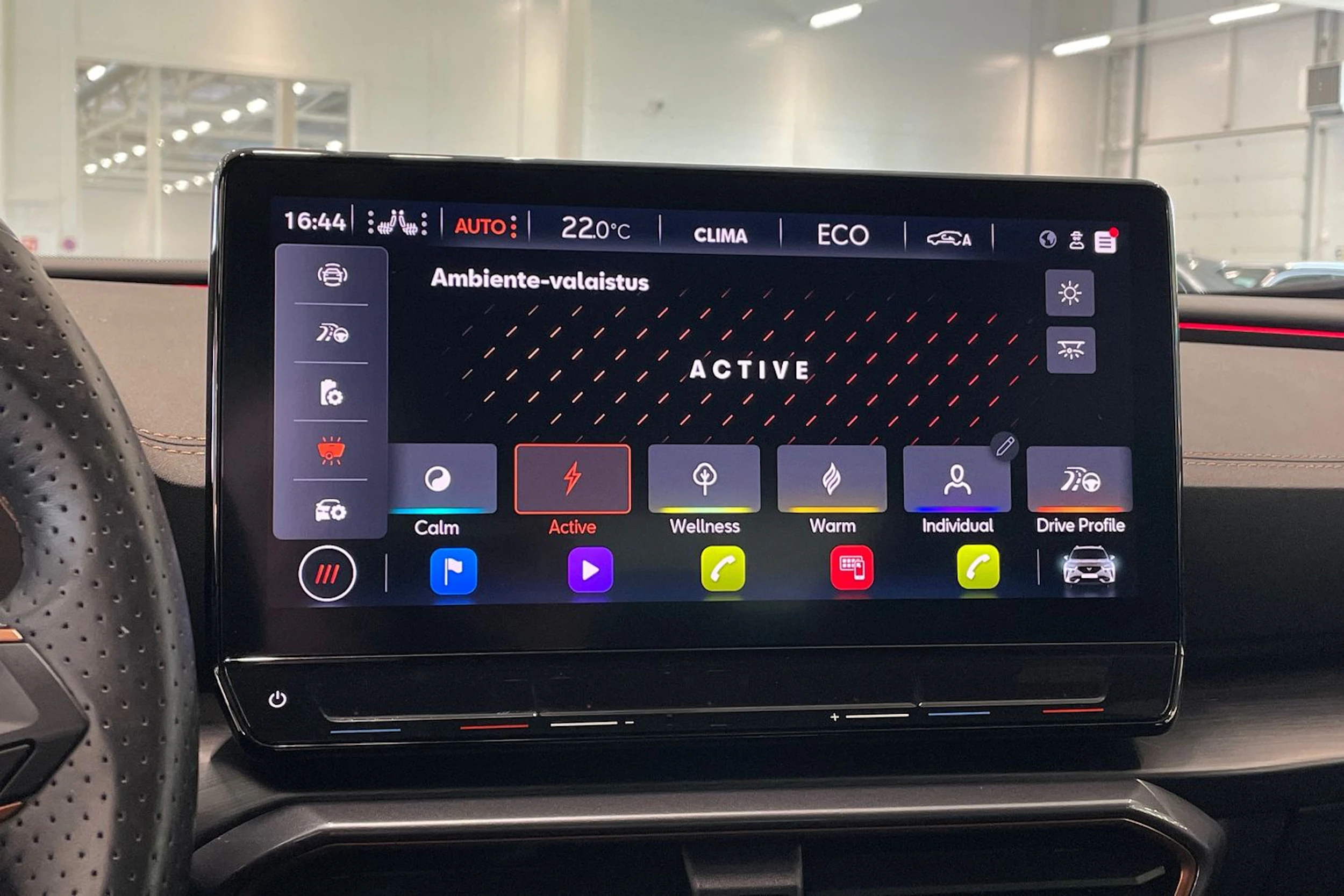 valkoinen CUPRA Formentor 2023 kuva 25.