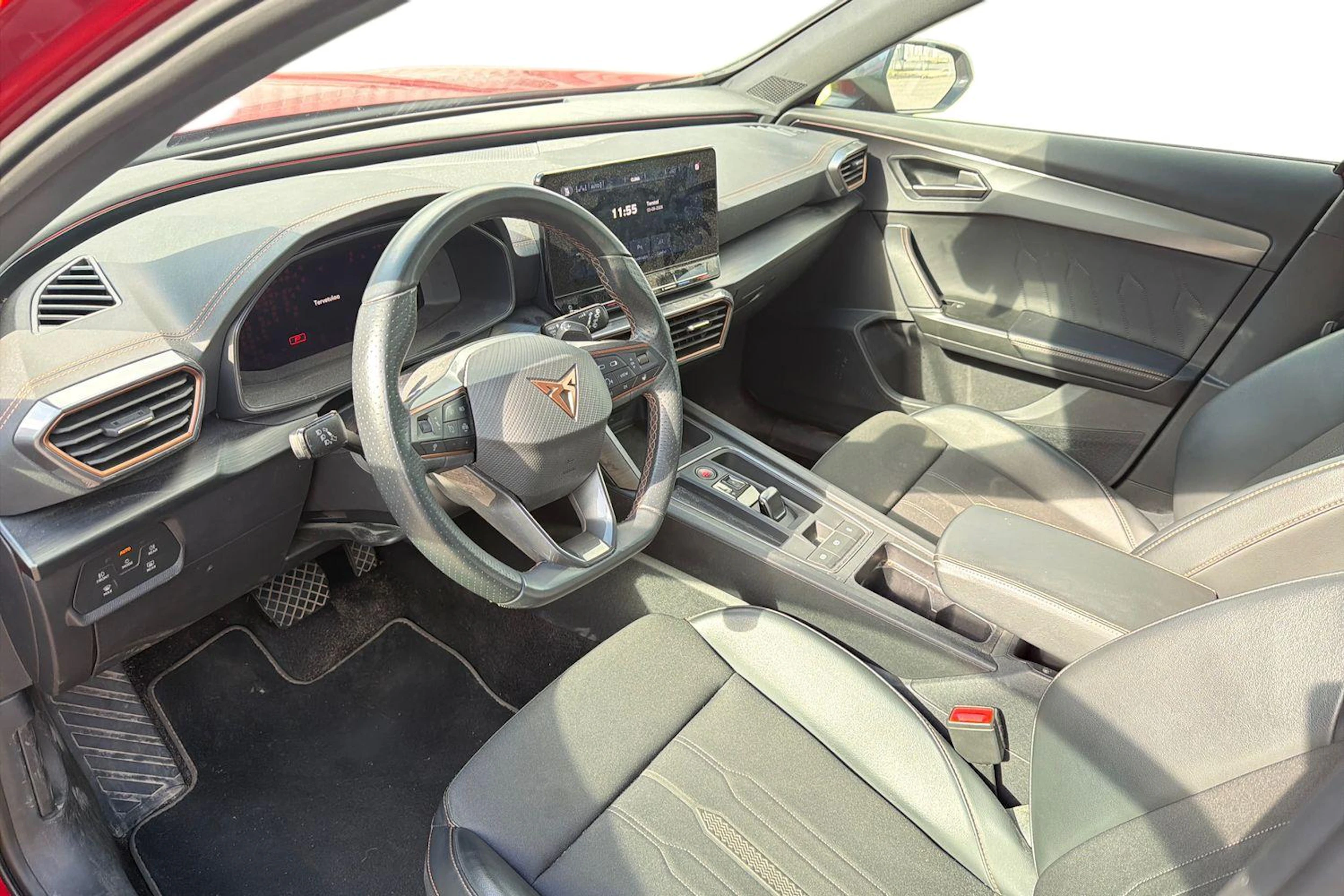 Punainen CUPRA Formentor 2023 kuva 3.