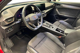 Punainen CUPRA Formentor 2023 kuva 6.
