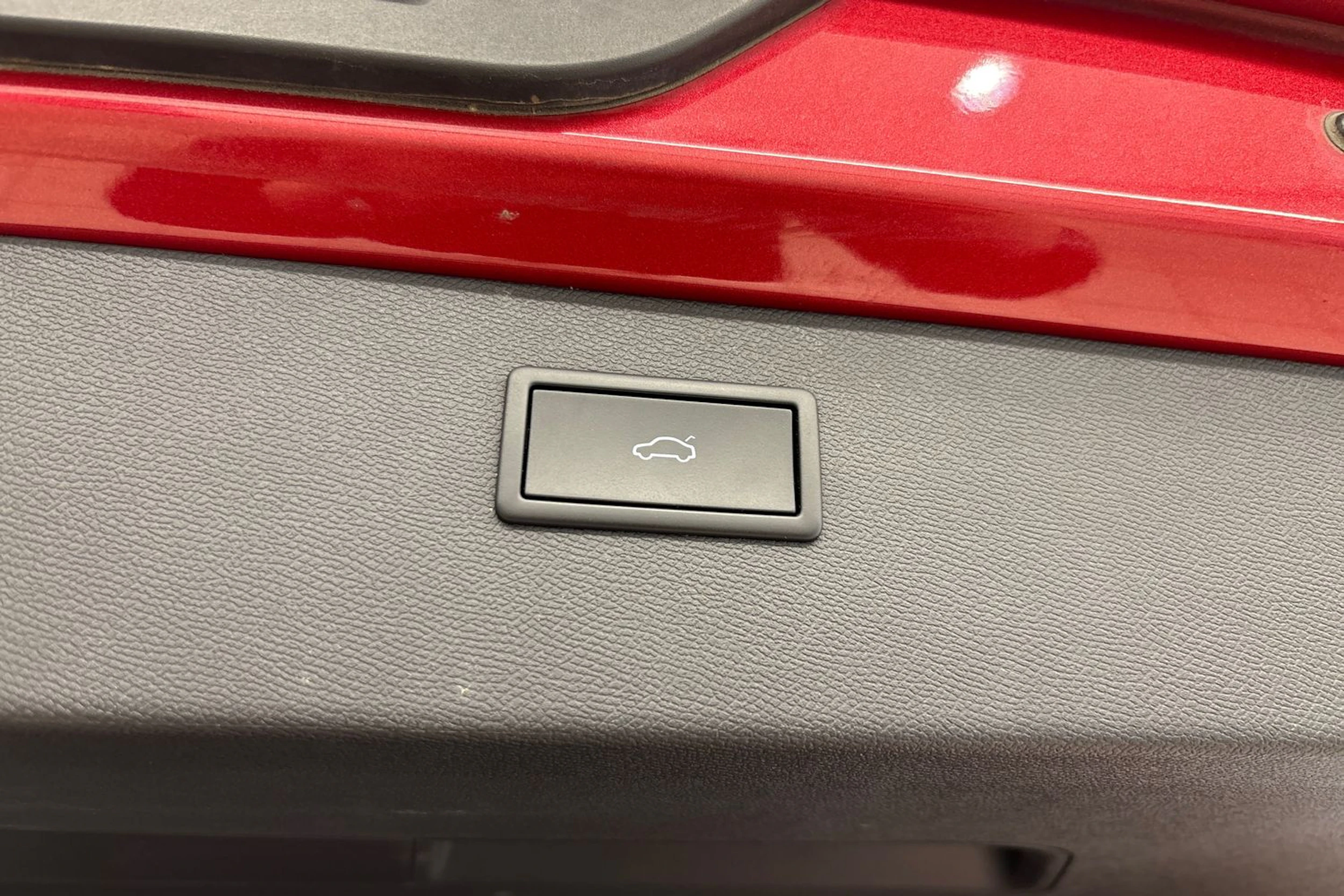 Punainen CUPRA Formentor 2023 kuva 15.