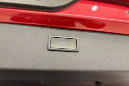 Punainen CUPRA Formentor 2023 kuva 15.