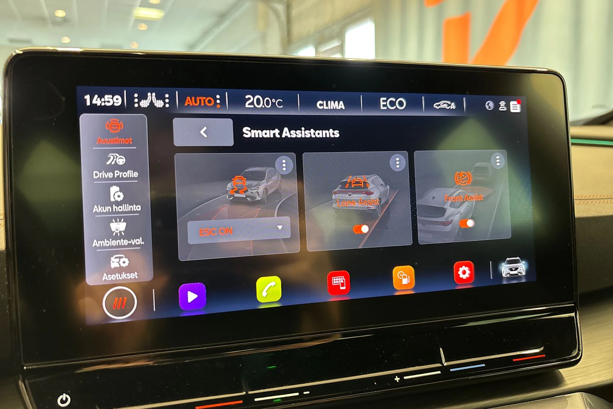 Punainen CUPRA Formentor 2023 kuva 29.