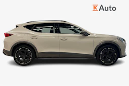valkoinen CUPRA Formentor 2023 kuva 5.