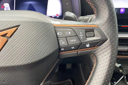 valkoinen CUPRA Formentor 2023 kuva 12.