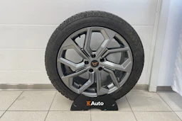 valkoinen CUPRA Formentor 2023 kuva 23.
