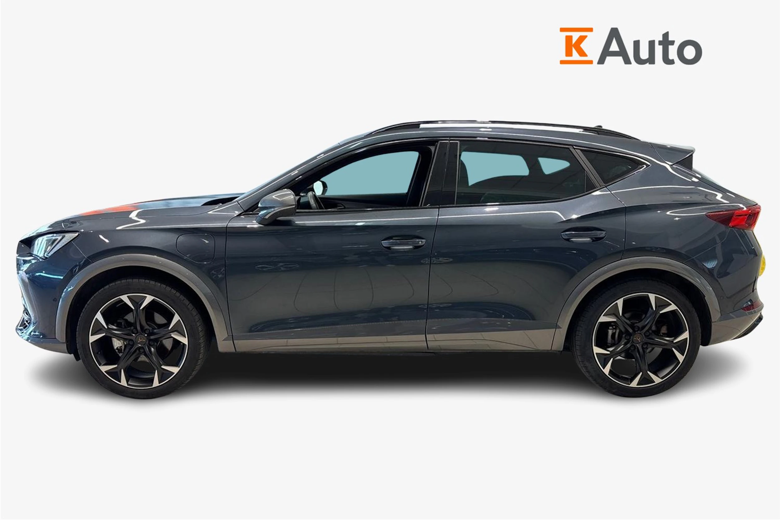Harmaa CUPRA Formentor 2023 kuva 5.