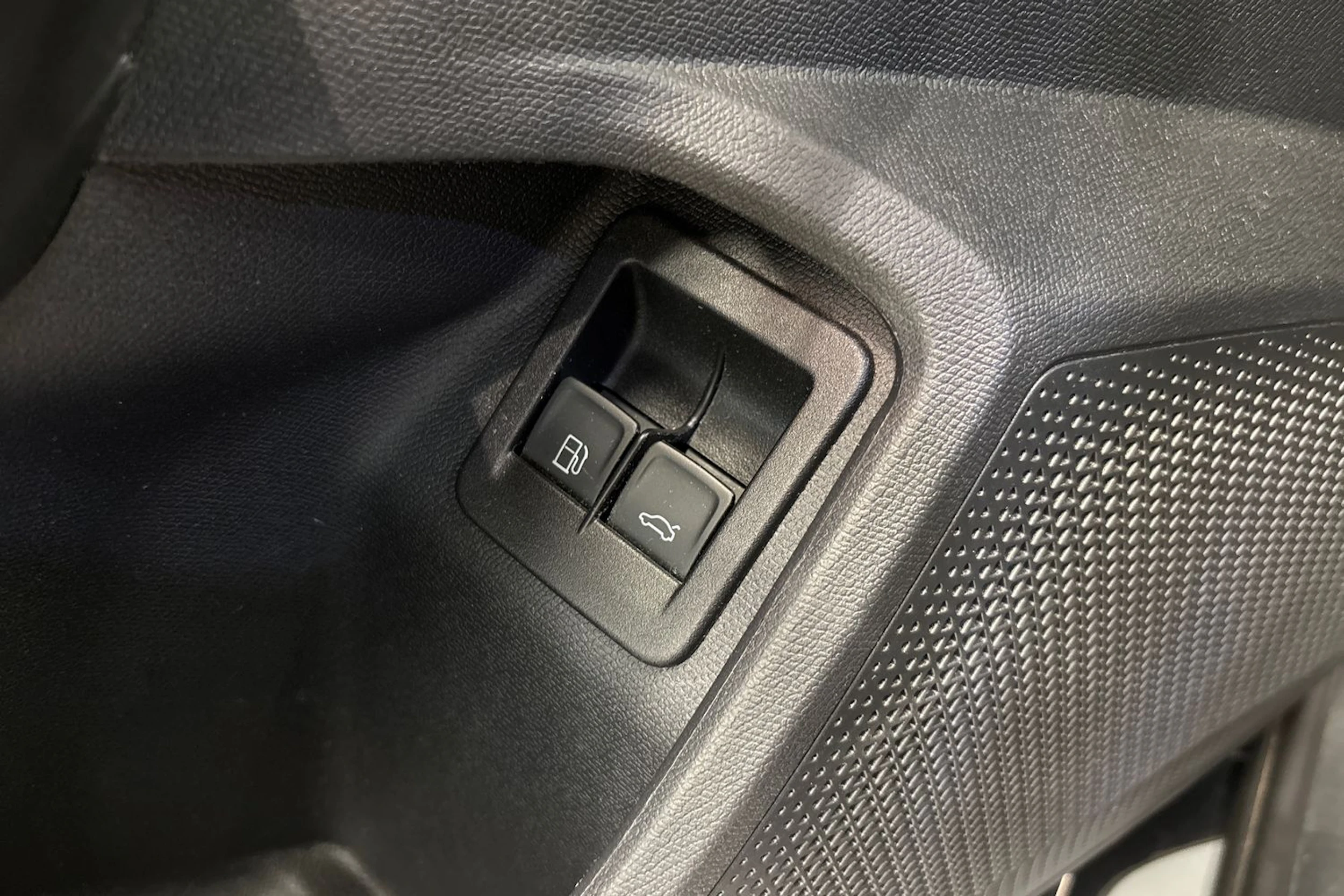 Harmaa CUPRA Formentor 2023 kuva 20.