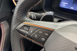 Harmaa CUPRA Formentor 2023 kuva 22.