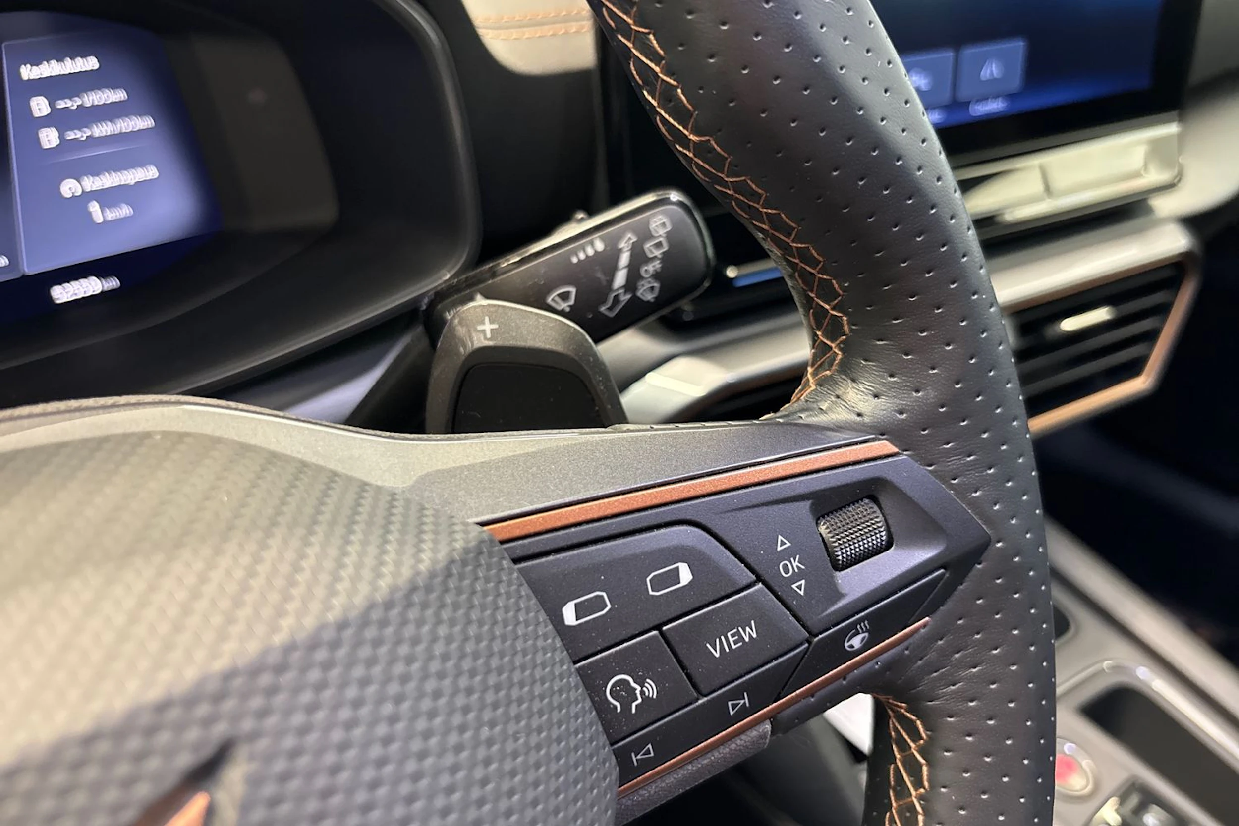 Harmaa CUPRA Formentor 2023 kuva 23.