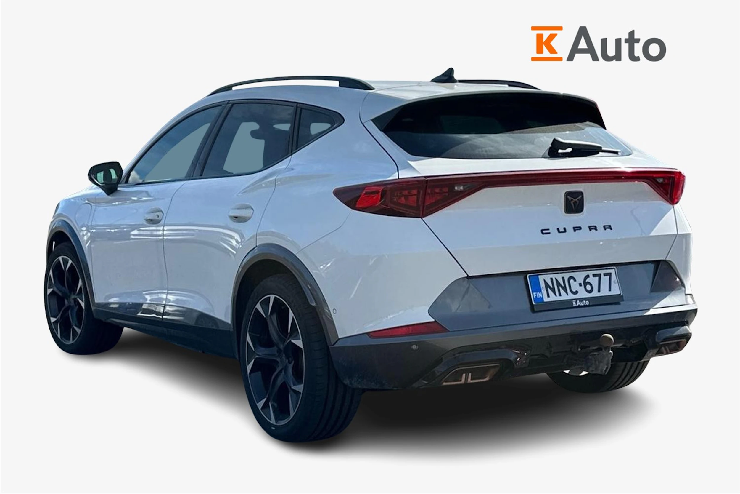 valkoinen CUPRA Formentor 2023 kuva 2.