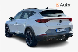 valkoinen CUPRA Formentor 2023 kuva 2.
