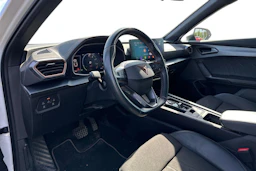 valkoinen CUPRA Formentor 2023 kuva 3.