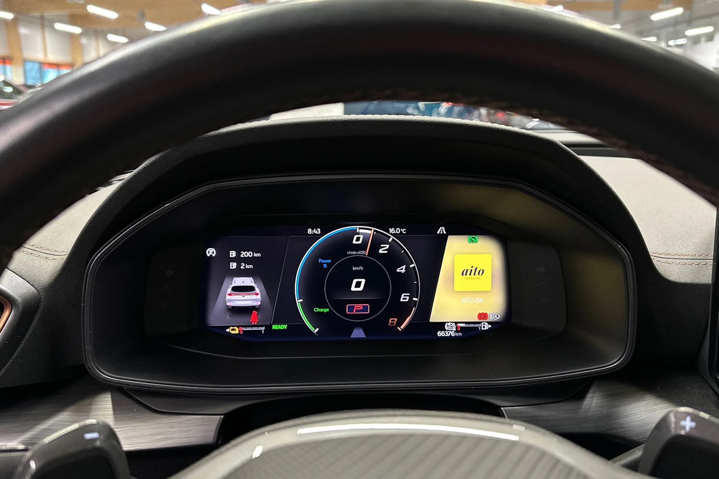 valkoinen CUPRA Formentor 2023 kuva 17.
