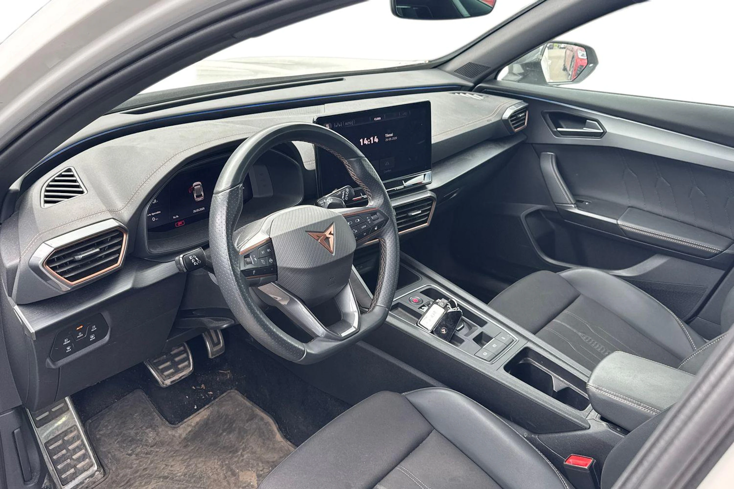 Valkoinen CUPRA Formentor 2023 kuva 3.