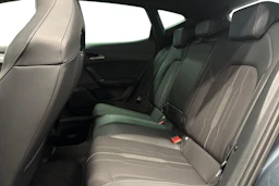 harmaa CUPRA Formentor 2023 kuva 8.