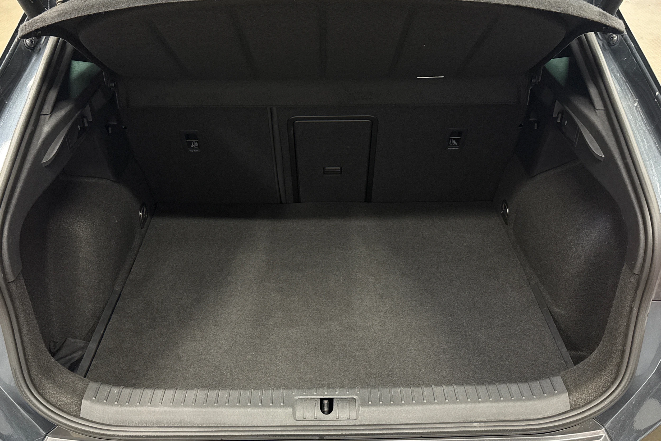 harmaa CUPRA Formentor 2023 kuva 25.