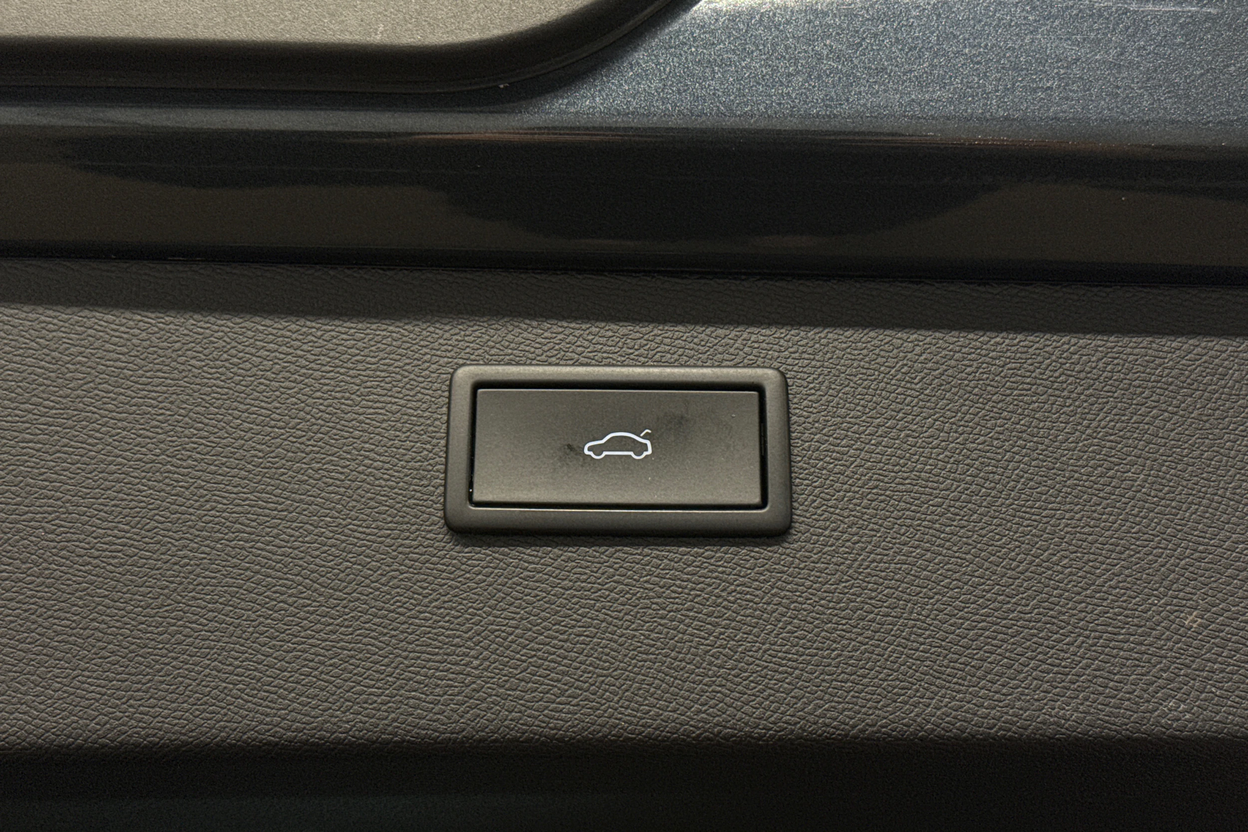 harmaa CUPRA Formentor 2023 kuva 26.