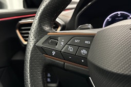 musta CUPRA Formentor 2023 kuva 18.