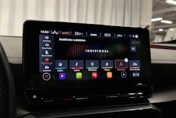 musta CUPRA Formentor 2023 kuva 27.