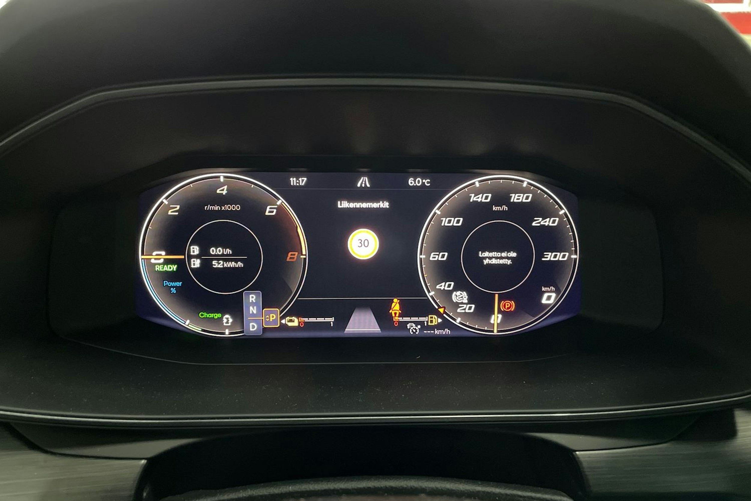 Punainen CUPRA Formentor 2023 kuva 17.