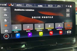 Punainen CUPRA Formentor 2023 kuva 21.