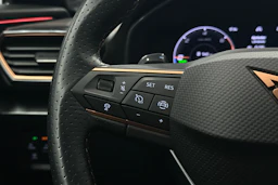 musta CUPRA Formentor 2023 kuva 15.