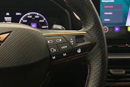 musta CUPRA Formentor 2023 kuva 16.