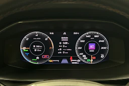 musta CUPRA Formentor 2023 kuva 17.