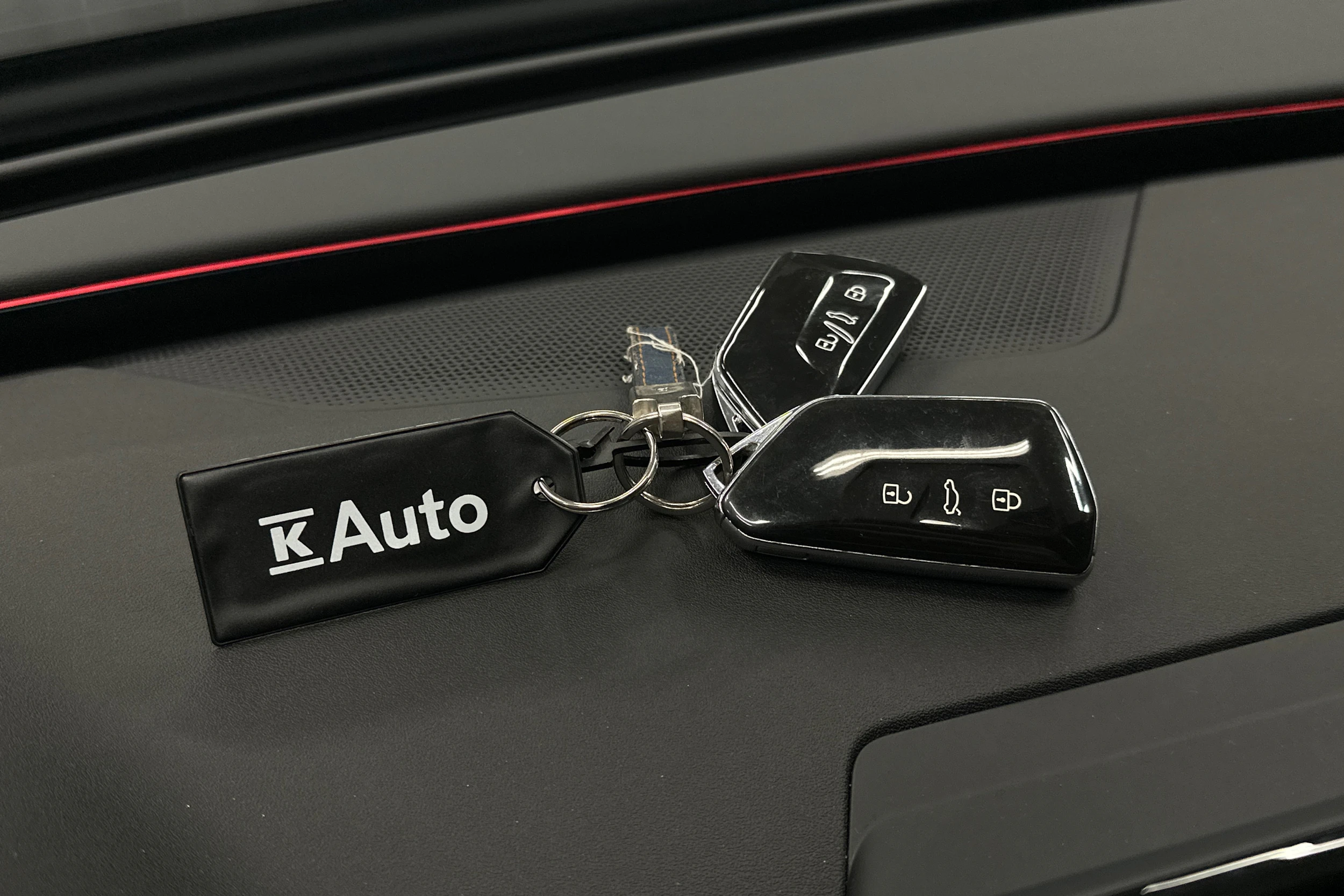 musta CUPRA Formentor 2023 kuva 25.