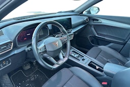 harmaa CUPRA Formentor 2023 kuva 3.