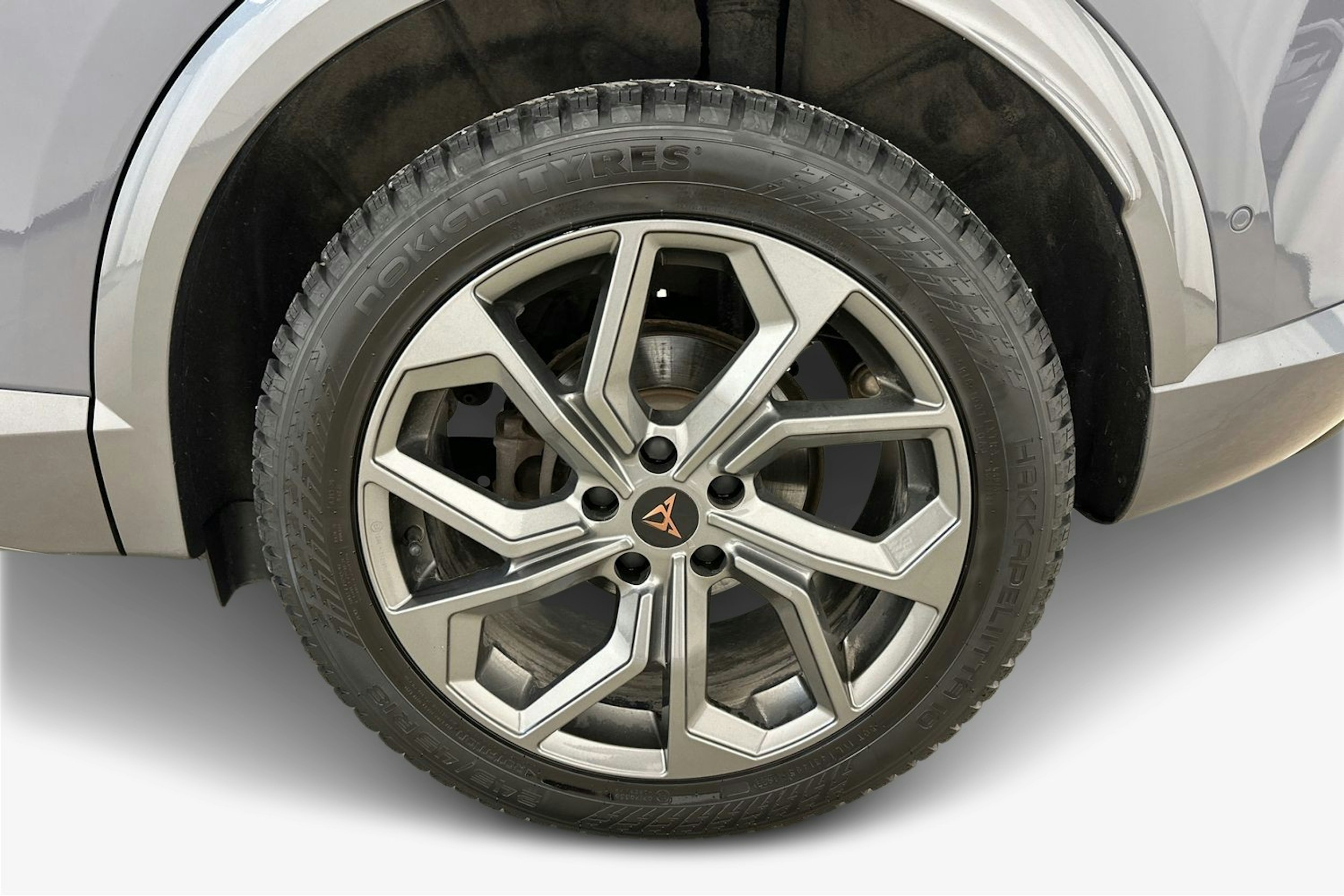 harmaa CUPRA Formentor 2023 kuva 11.