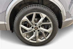 harmaa CUPRA Formentor 2023 kuva 11.