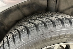 harmaa CUPRA Formentor 2023 kuva 13.