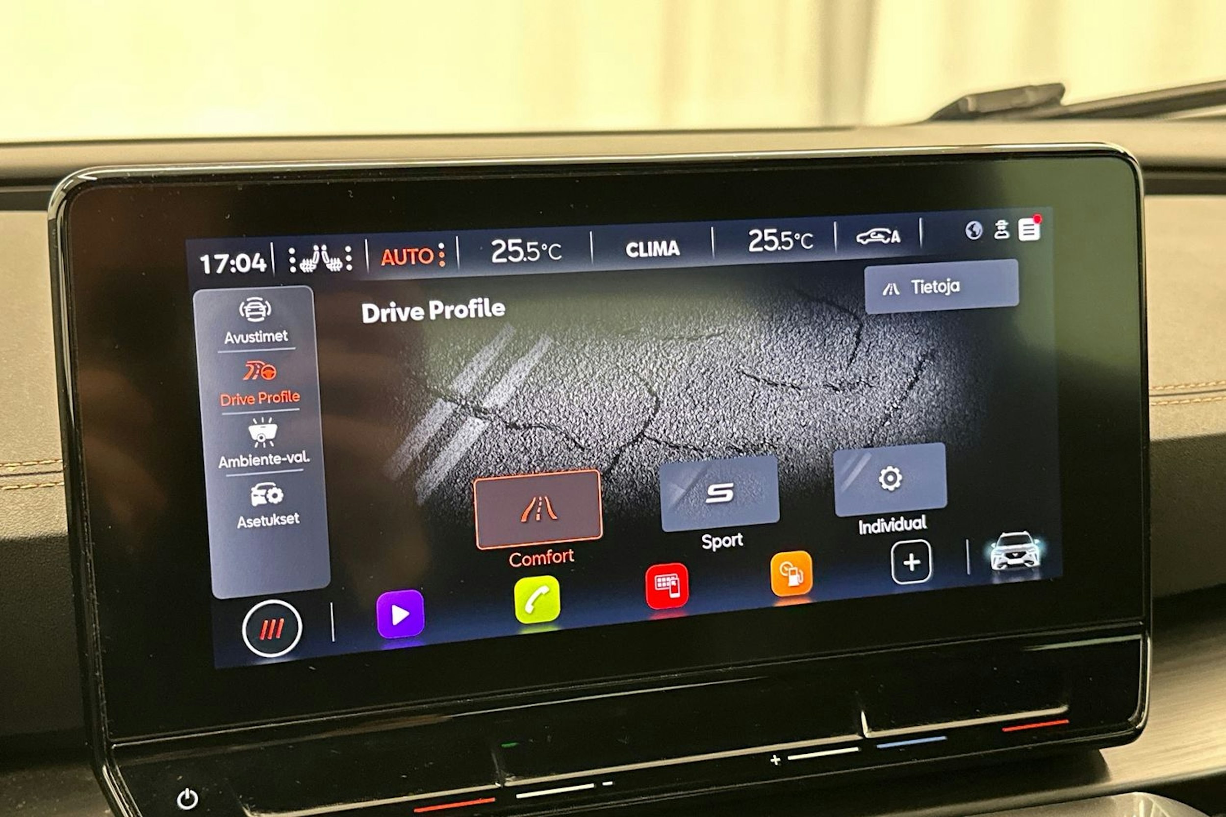 harmaa CUPRA Formentor 2023 kuva 19.