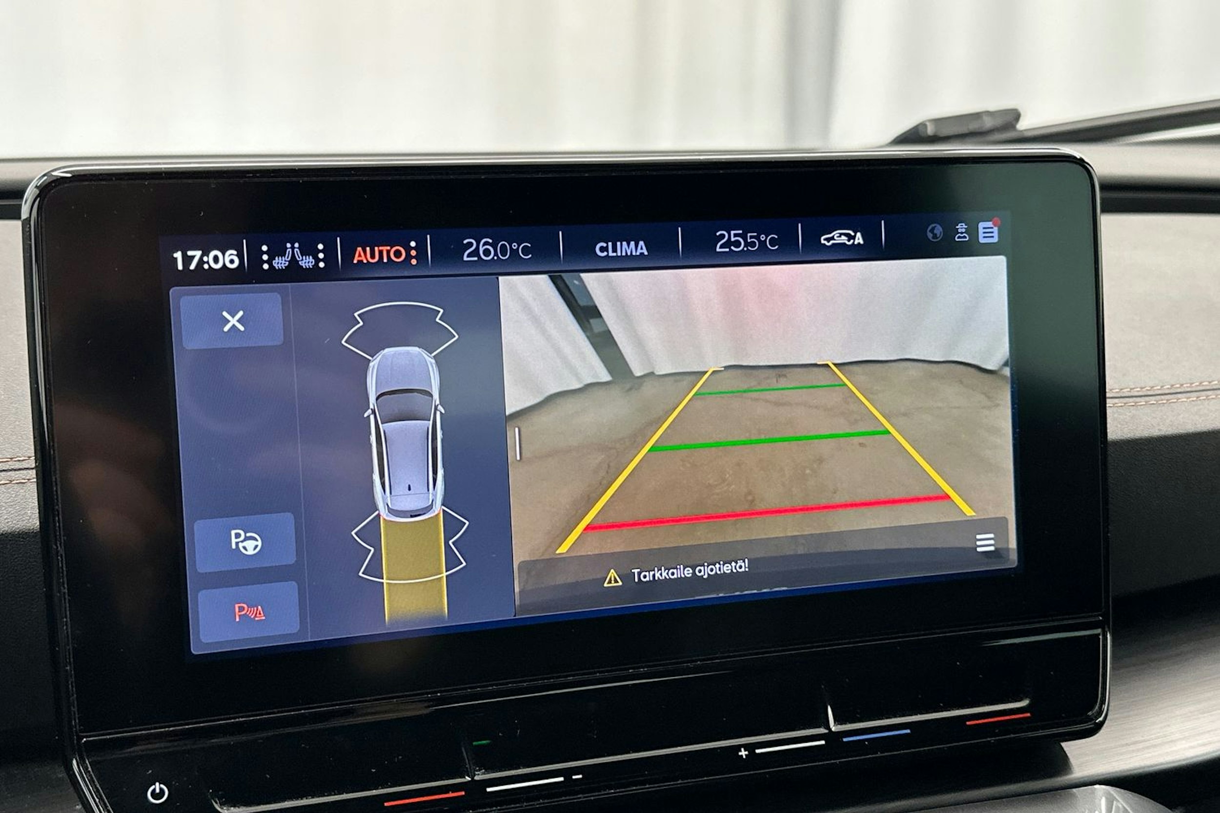 harmaa CUPRA Formentor 2023 kuva 23.