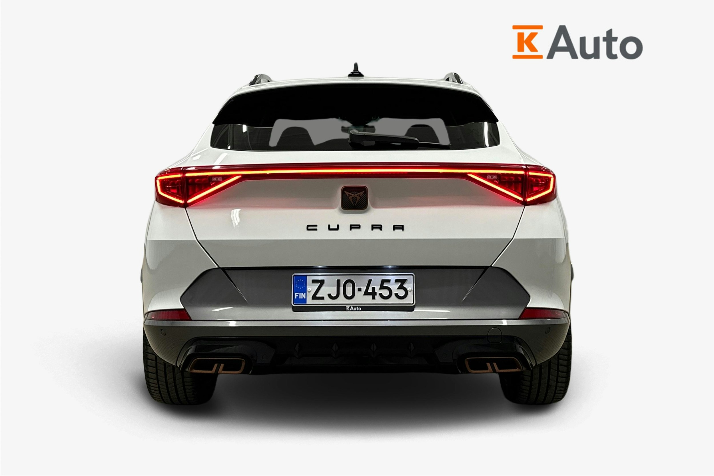 valkoinen CUPRA Formentor 2023 kuva 3.