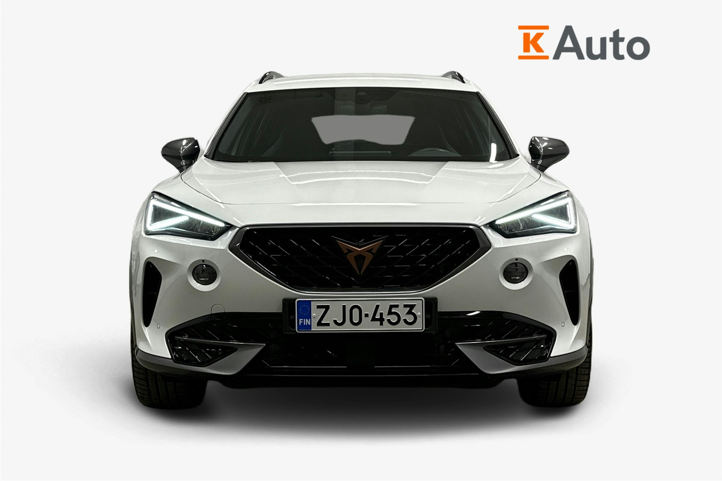 valkoinen CUPRA Formentor 2023 kuva 5.